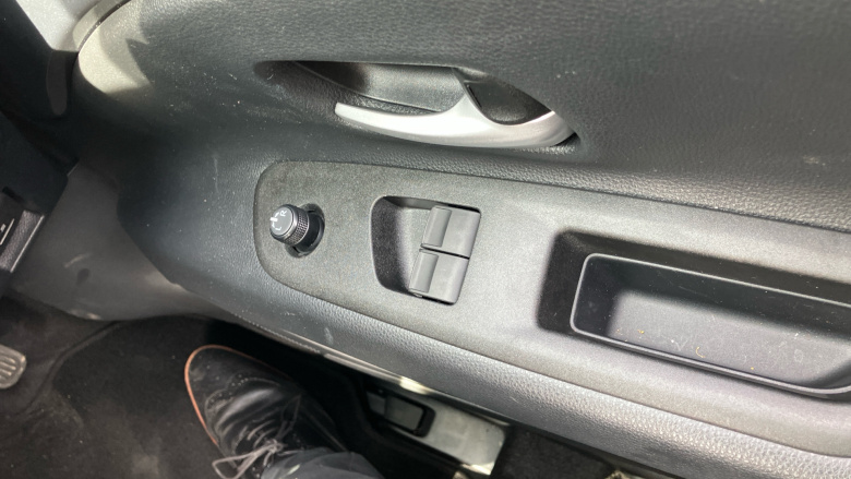 Toyota Aygo X 1.0 VVT-i Edge 5dr Petrol Hatchback